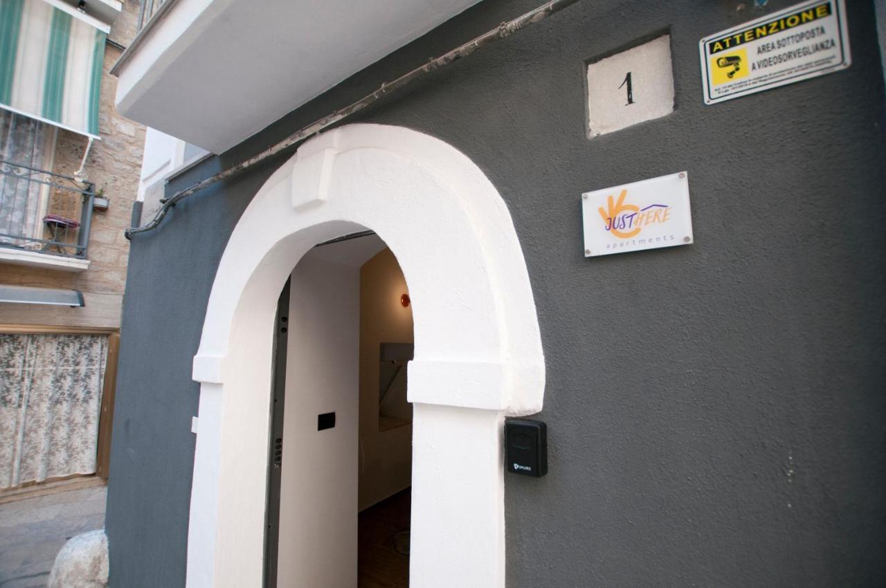 Just Here Apartments - Lascia Fare A Dio Bari Eksteriør bilde